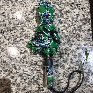 Vera Bradley Umbrella. Excellent Condition.